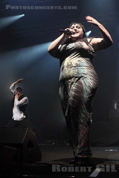 BETH DITTO - 2011-05-27 - PARIS - Nef Nord - Grande Halle - 